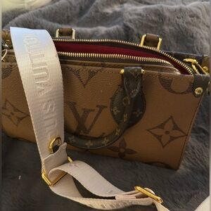 Louis Vuitton East West Brown Monogram Women's Bag, like new, pristine condition